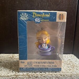 Funko Alice in Purple Teacup Vinyl Figure
